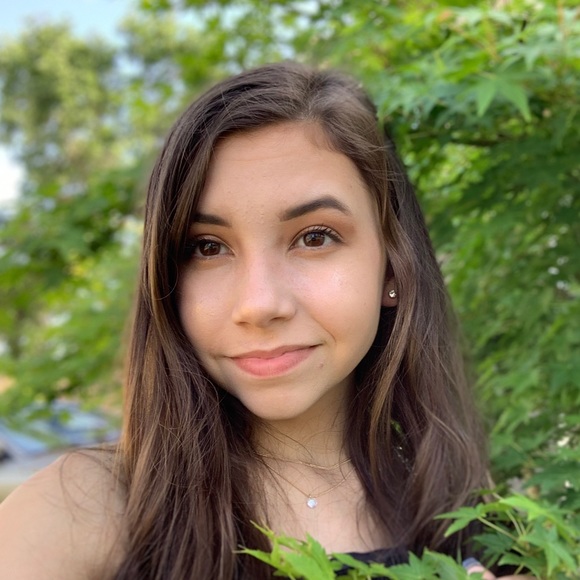 Meet your Posher, Julia - Picture 4 of 4